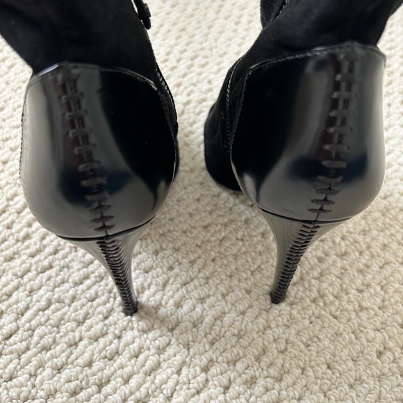 Alice + Olivia Dametrie suede and leather boots - Picture 4 of 6